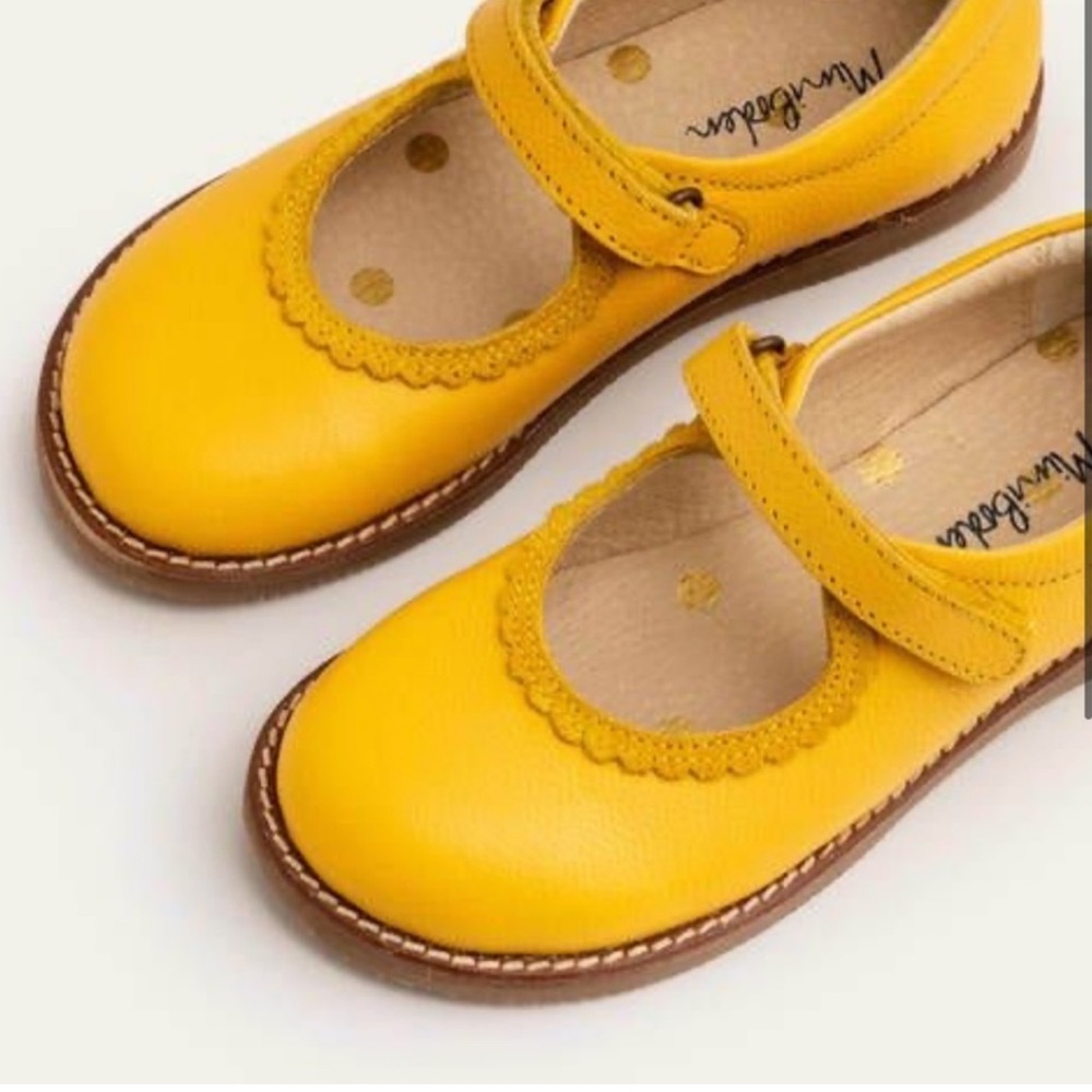 MINI BODEN | girls yellow faux leather mary jane shoes size 31 (13)